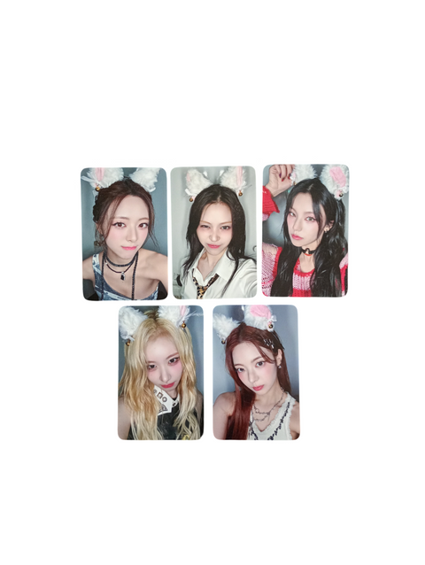 OFFICIAL PHOTOCARD - ITZY Gold (POB WITH.MU.U.)