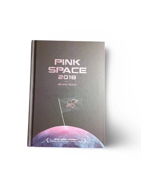 [OCASIÓN] APINK - Pink Space 2018 Behind Book (Apink Concert) - Pig Rabbit Shop Kpop store Spain