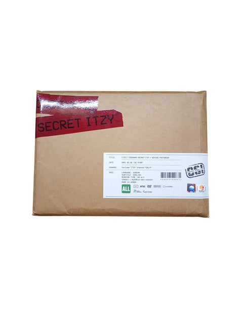 (OCASIÓN) CSI CODENAME: Secret ITZY Behind Photobook - Pig Rabbit Shop Kpop store Spain