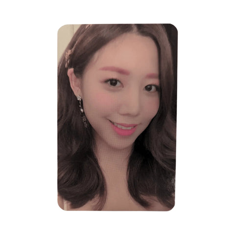 OFFICIAL PHOTOCARD Apink Mini Album Vol.8 - PERCENT (RED VER.) - Pig Rabbit Shop Kpop store Spain