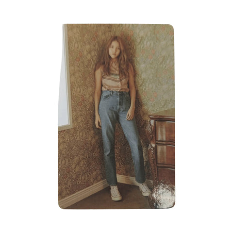 OFFICIAL PHOTOCARD GFRIEND Album LABYRINTH ( PURPLE VER.) - Pig Rabbit Shop Kpop store Spain