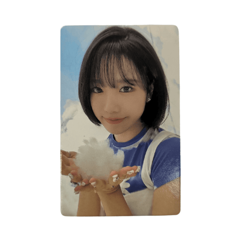 OFFICIAL PHOTOCARD Jo Yuri single album - Glassy - Pig Rabbit Shop Kpop store Spain