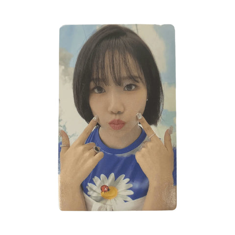 OFFICIAL PHOTOCARD Jo Yuri single album - Glassy - Pig Rabbit Shop Kpop store Spain
