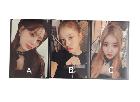 OFFICIAL PHOTOCARD STAYC - 2024 Season's Greetings - Pig Rabbit Shop Kpop store Spain