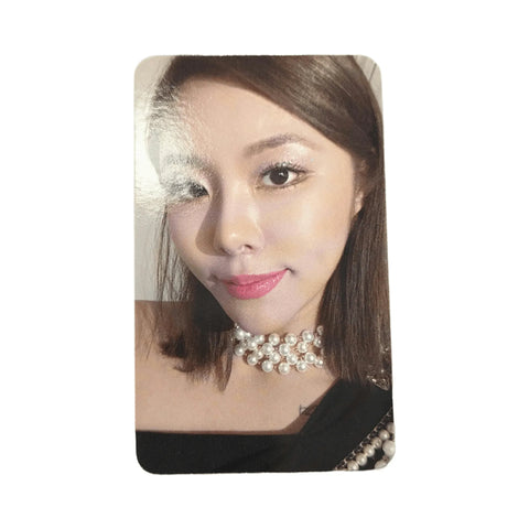 OFFICIAL PHOTOCARD Whee In mini album vol. 2 - Whee - Pig Rabbit Shop Kpop store Spain