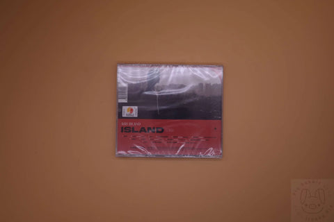 ASH ISLAND - ISLAND DAÑADO - Pig Rabbit Shop Kpop store Spain