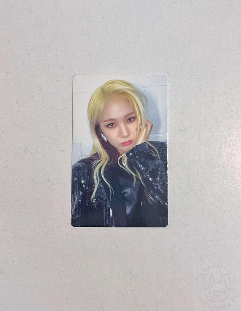 EVERGLOW Mini Album Vol. 3 - RETURN OF THE GIRL [ biker ] Preorder Photocard - Pig Rabbit Shop Kpop store Spain