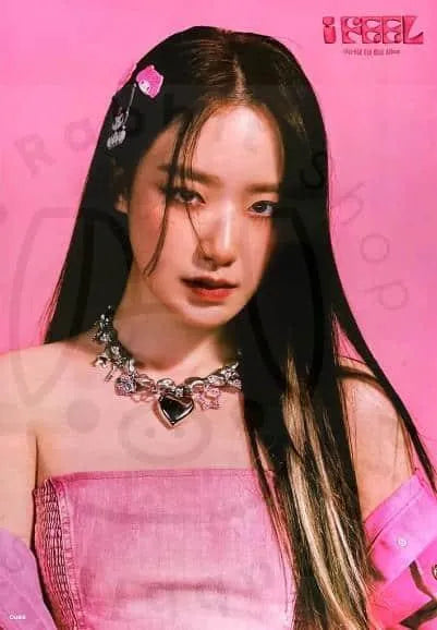 (G)I-DLE 6TH MINI ALBUM [ I FEEL ] (SHUHUA VER.) POSTER - Pig Rabbit Shop Kpop store Spain