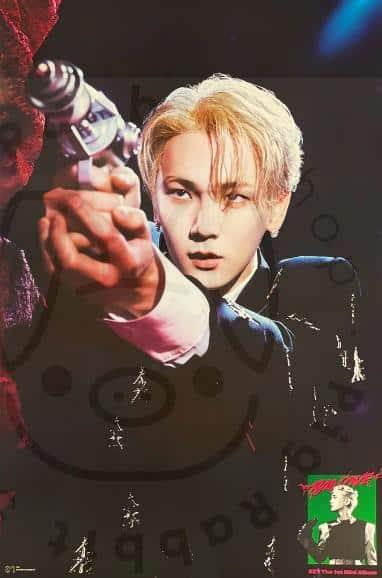 KEY 1ST MINI ALBUM [ BAD LOVE ] (SPACE RAY GUN - A VER.) POSTER - Pig Rabbit Shop Kpop store Spain