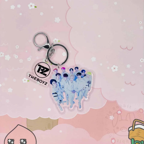 Llavero THE BOYZ v2 - Pig Rabbit Shop Kpop store Spain