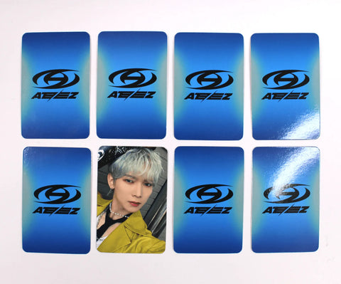 OFFICIAL PHOTOCARD ATEEZ – THE WORLD EP.1 : MOVEMENT [POB APPLE MUSIC] - Pig Rabbit Shop Kpop store Spain