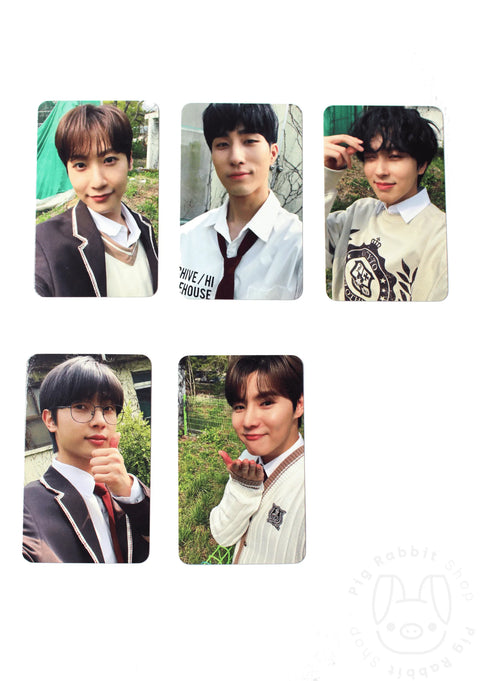 ONEWE Special Album – 시간을 담은 작은 방 [ Light back ] Preorder photocard - Pig Rabbit Shop Kpop store Spain