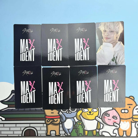 Stray Kids Mini Album – MAXIDENT Preorder photocard - Pig Rabbit Shop Kpop store Spain