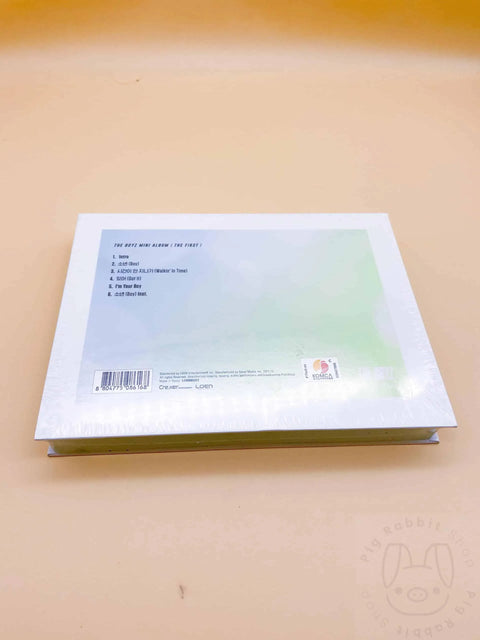 THE BOYZ Mini Album - The First [ VERSION FRESH] - Pig Rabbit Shop Kpop store Spain