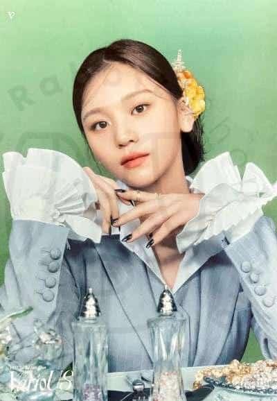 VIVIZ 3RD MINI ALBUM [ VARIOUS ] (UMJI VER. A) POSTER - Pig Rabbit Shop Kpop store Spain